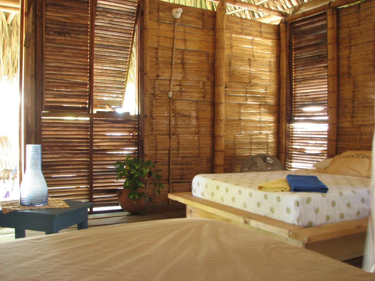 Eco-Hotel Playa Quilombo Las Lisas Exteriör bild
