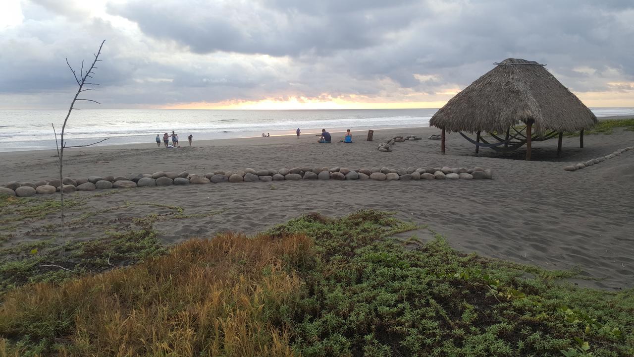 Eco-Hotel Playa Quilombo Las Lisas Exteriör bild