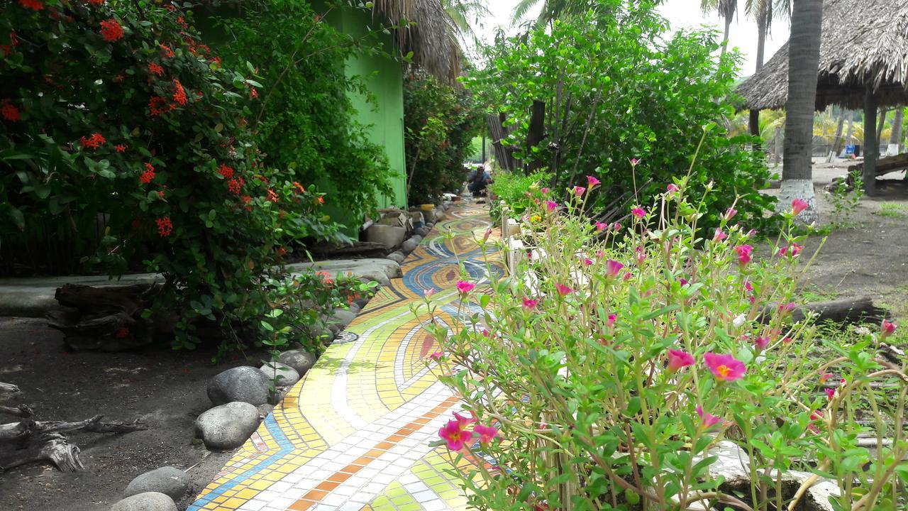 Eco-Hotel Playa Quilombo Las Lisas Exteriör bild